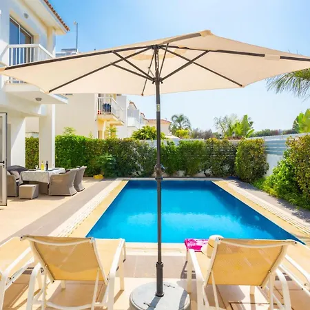 Marina * Πρωταράς